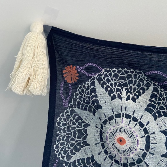 Urban Outfitters Wall Tapestry - Picture 6 of 6